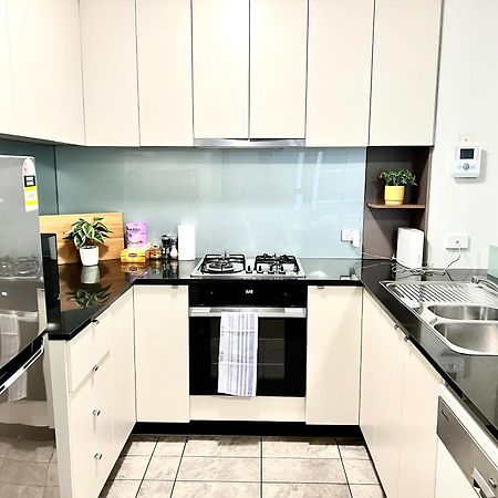 Readyset Apartments At Sentinel Мельбурн Екстер'єр фото